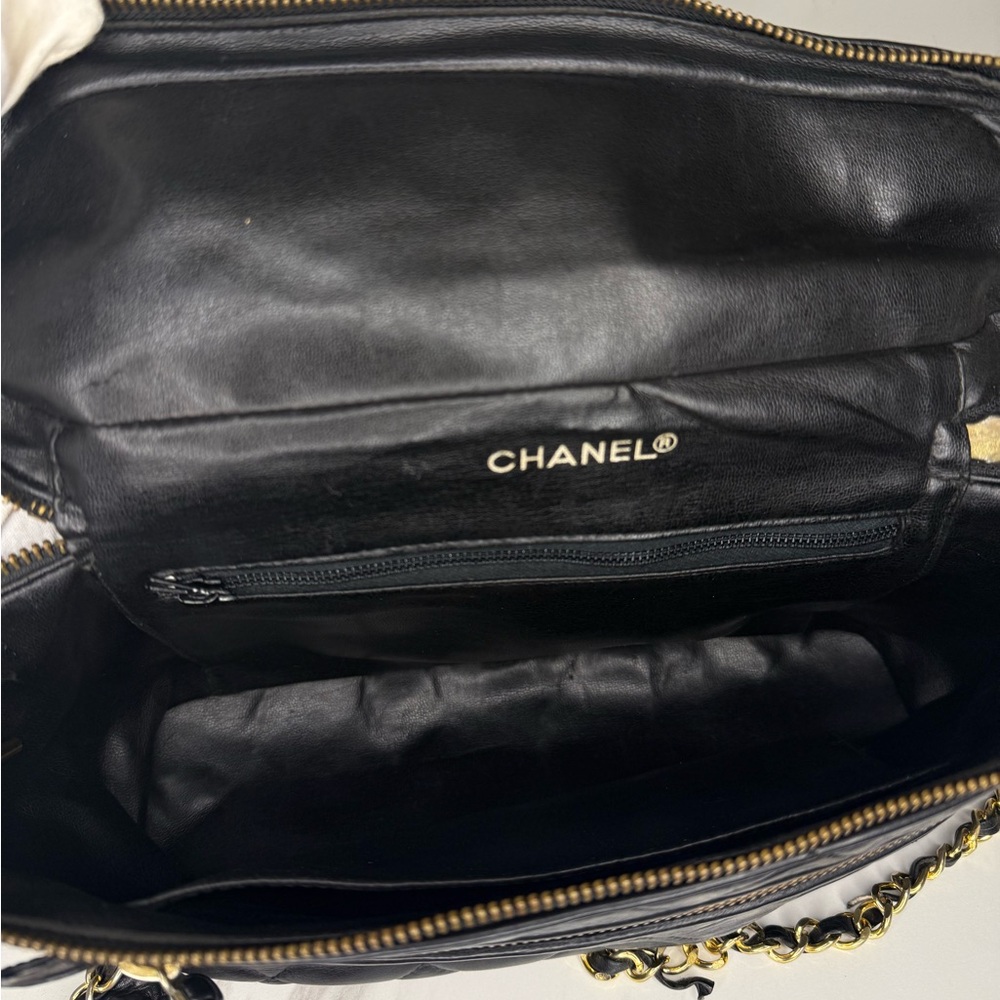 CHANEL Lambskin Quilted Vanity Train Case Shoulder Bag Black - Picture 12 of 14